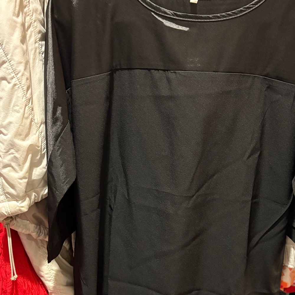 Women’s Black Shirt w pants